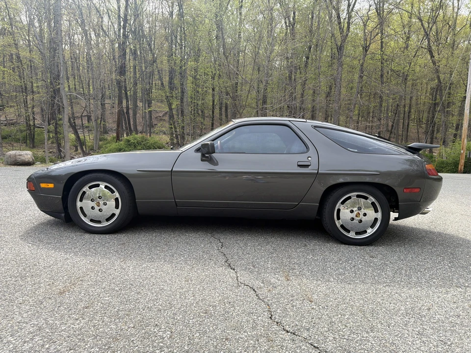 1989 Porsche 928 S4 - Image 15 of 31