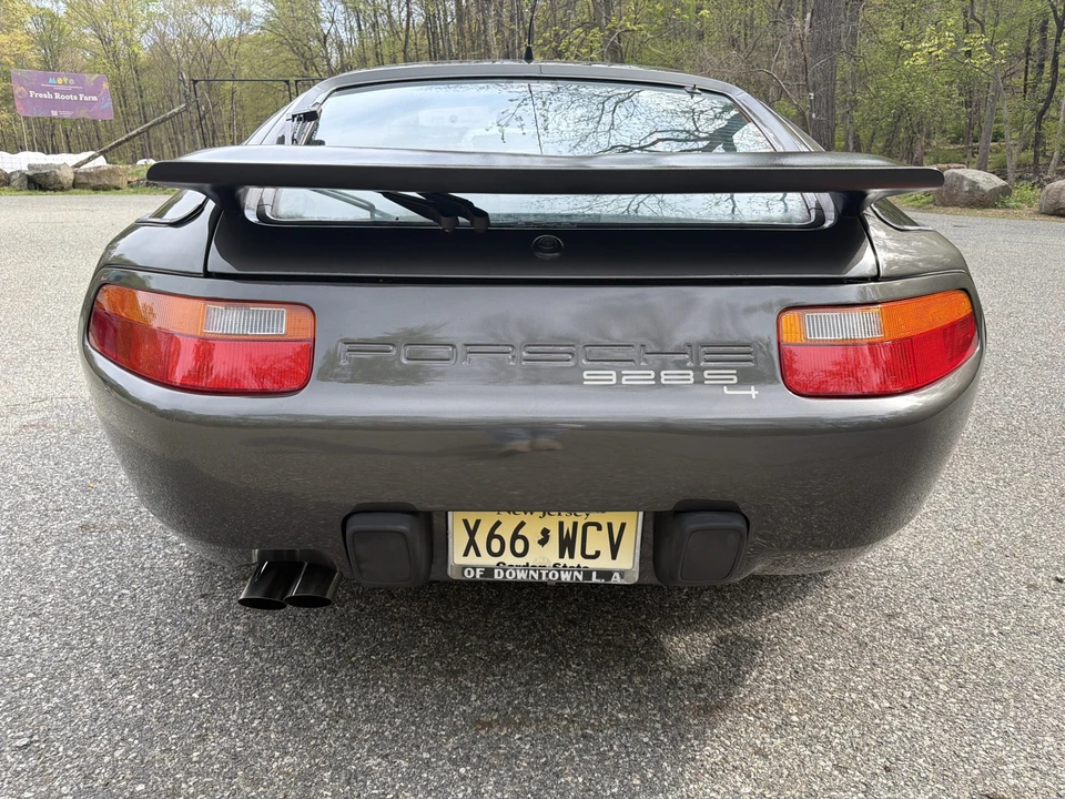 1989 Porsche 928 S4 - Image 21 of 31