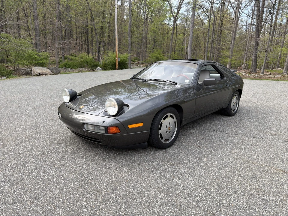 1989 Porsche 928 S4 - Image 10 of 31