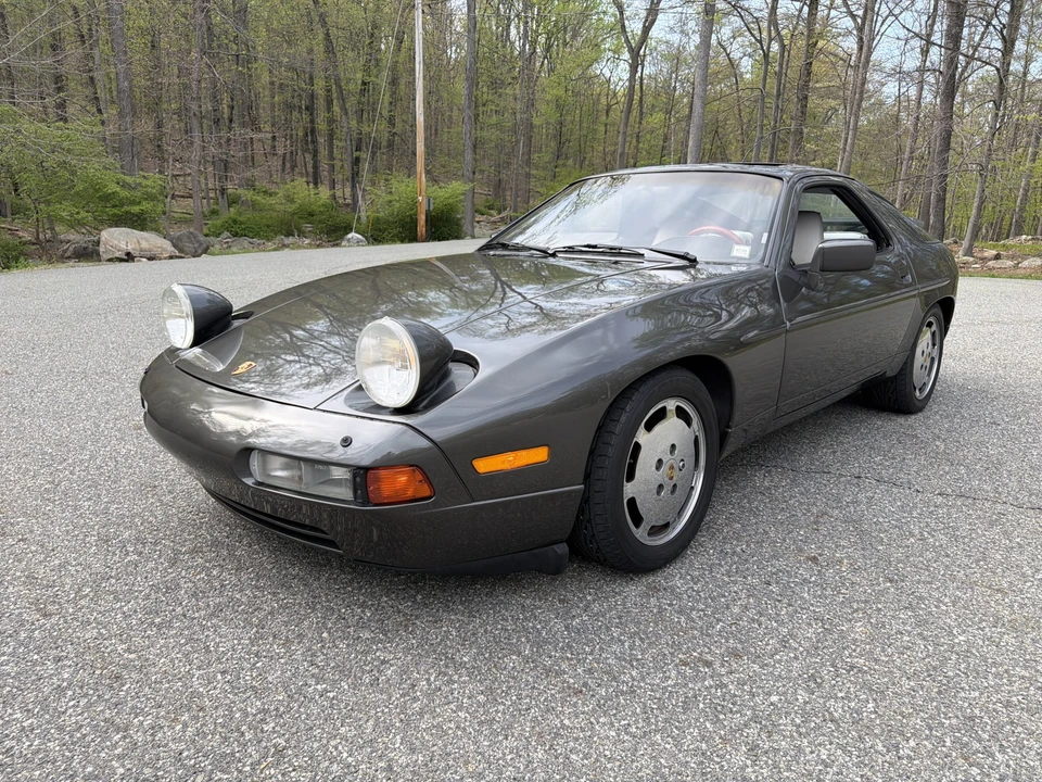 1989 Porsche 928 S4 - Image 11 of 31