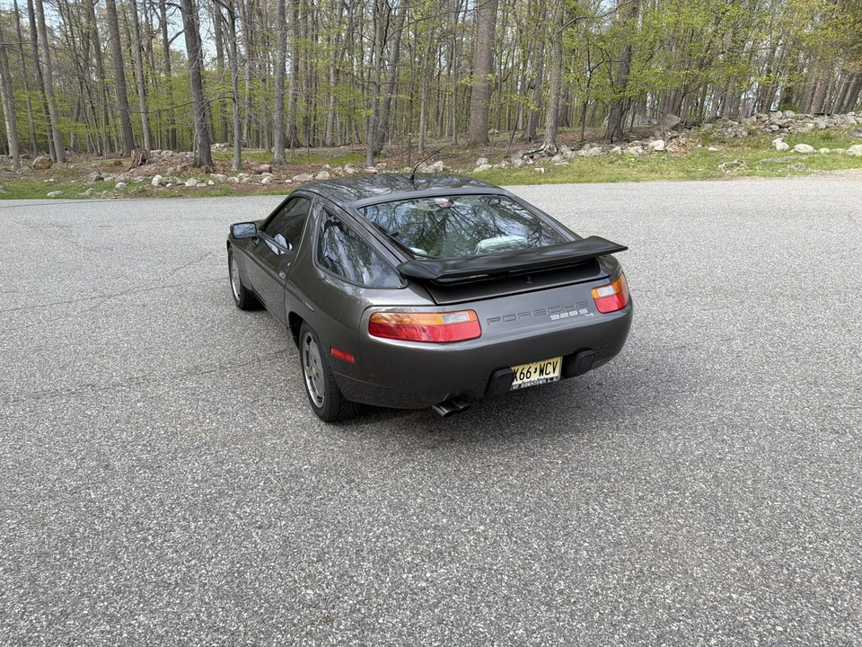 1989 Porsche 928 S4 - Image 18 of 31