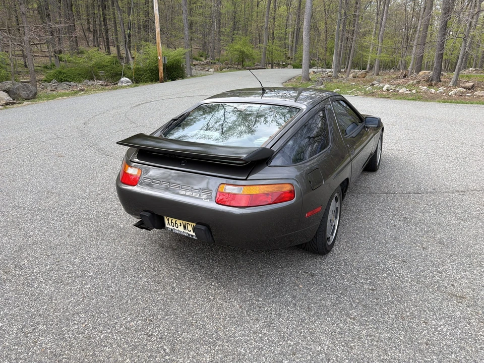 1989 Porsche 928 S4 - Image 22 of 31