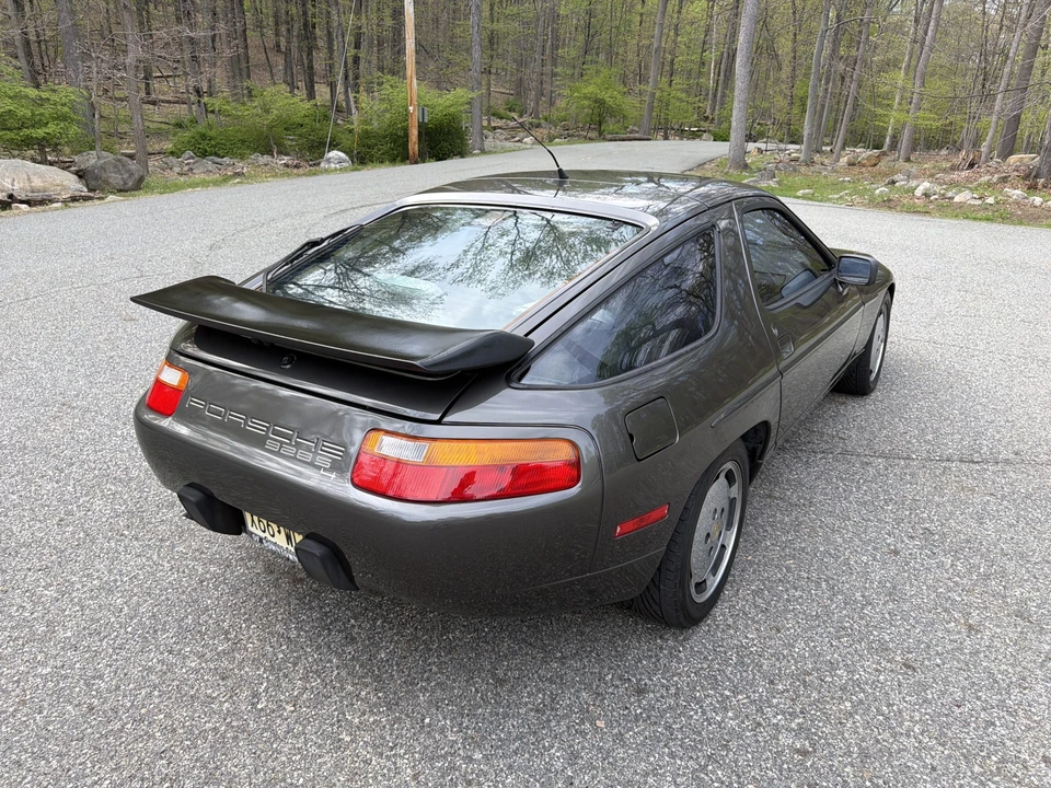 1989 Porsche 928 S4 - Image 23 of 31