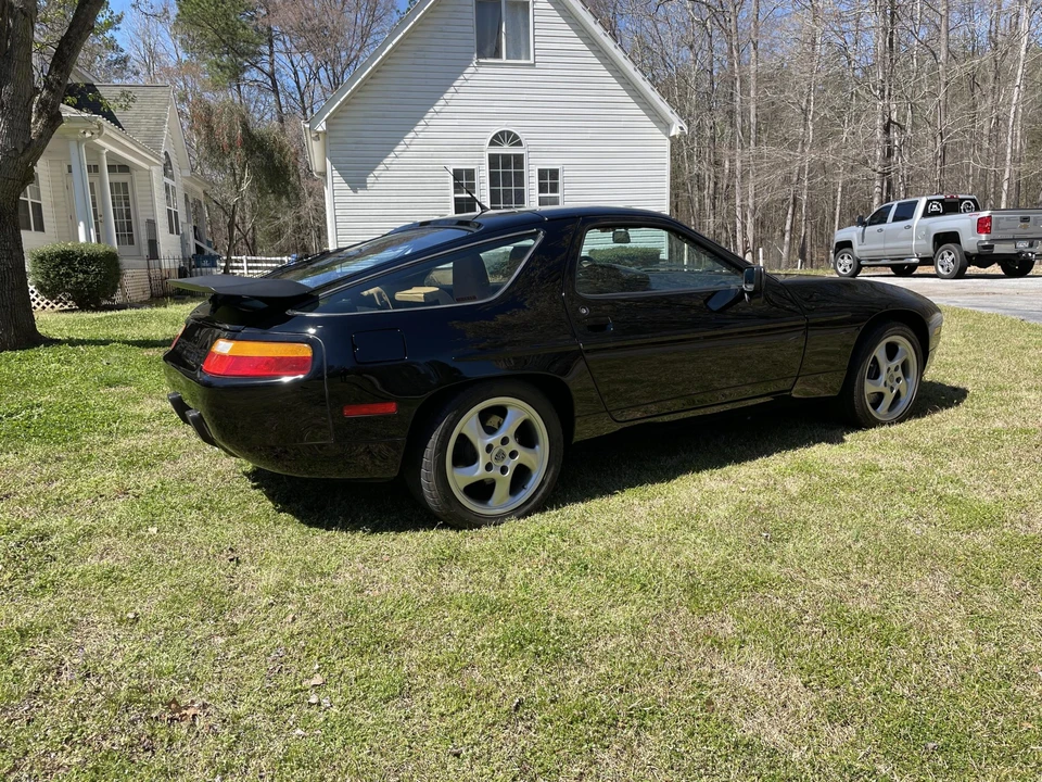 1989 Porsche 928 S4 - Image 9 of 31