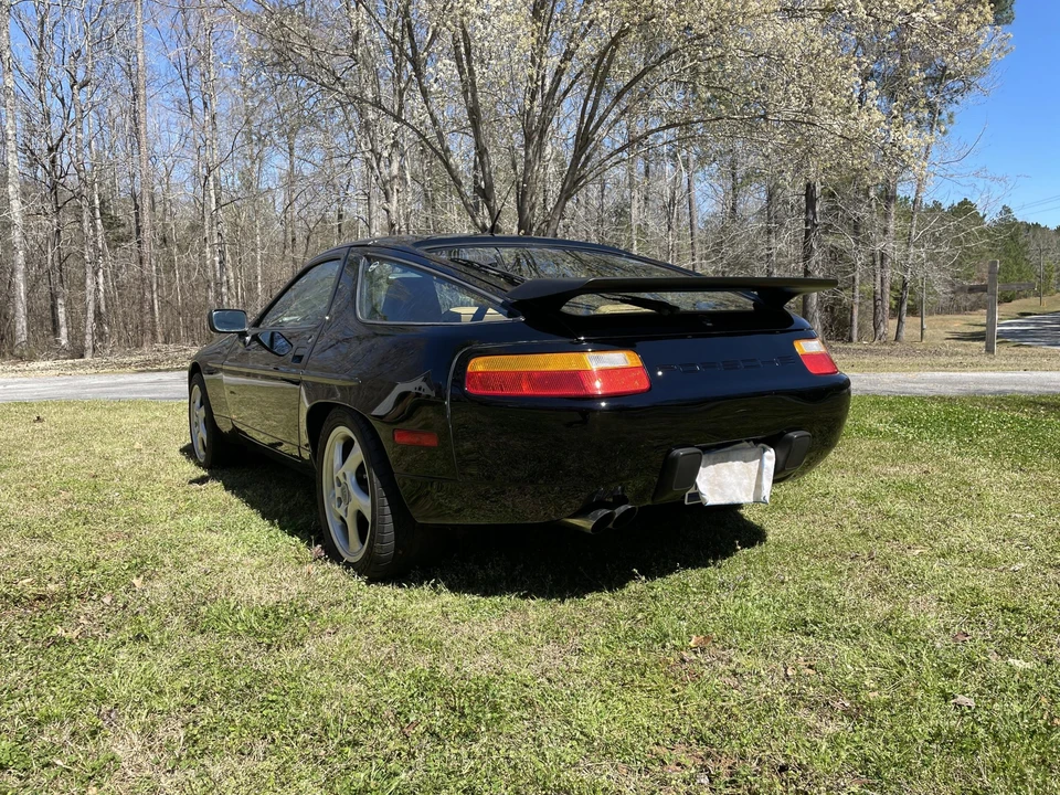 1989 Porsche 928 S4 - Image 7 of 31