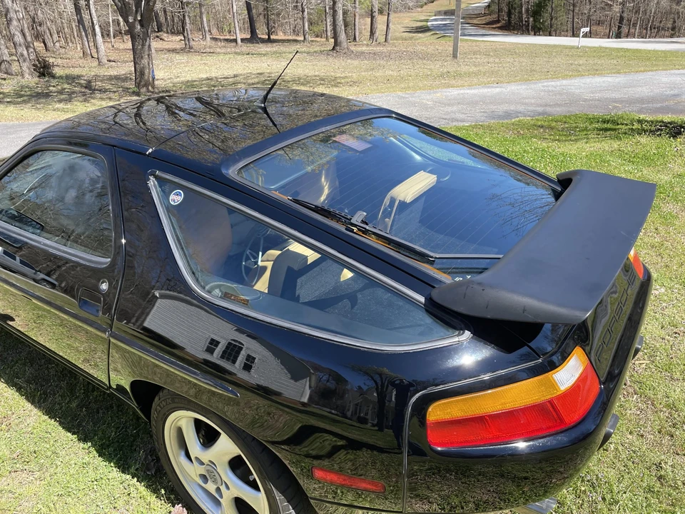 1989 Porsche 928 S4 - Image 17 of 31