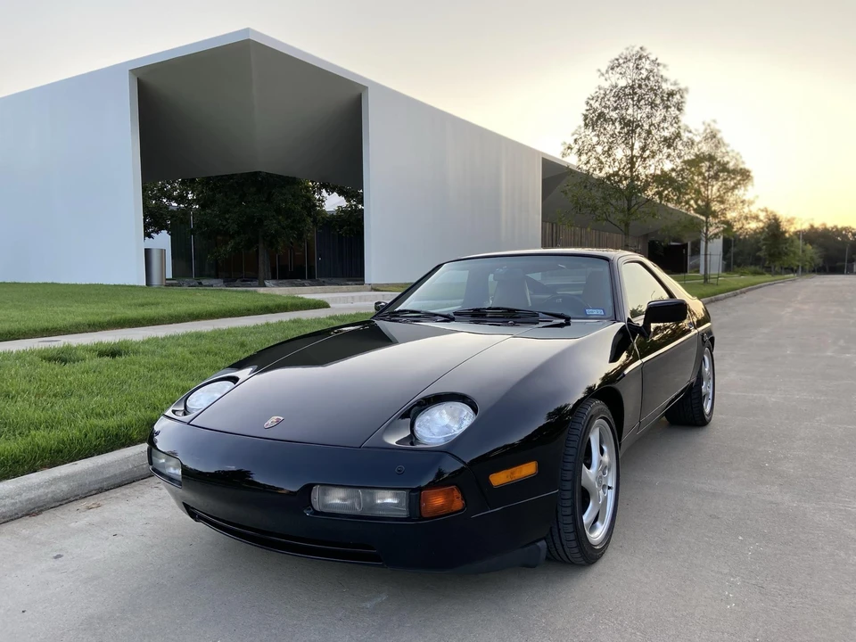 1989 Porsche 928 S4 - Image 6 of 31