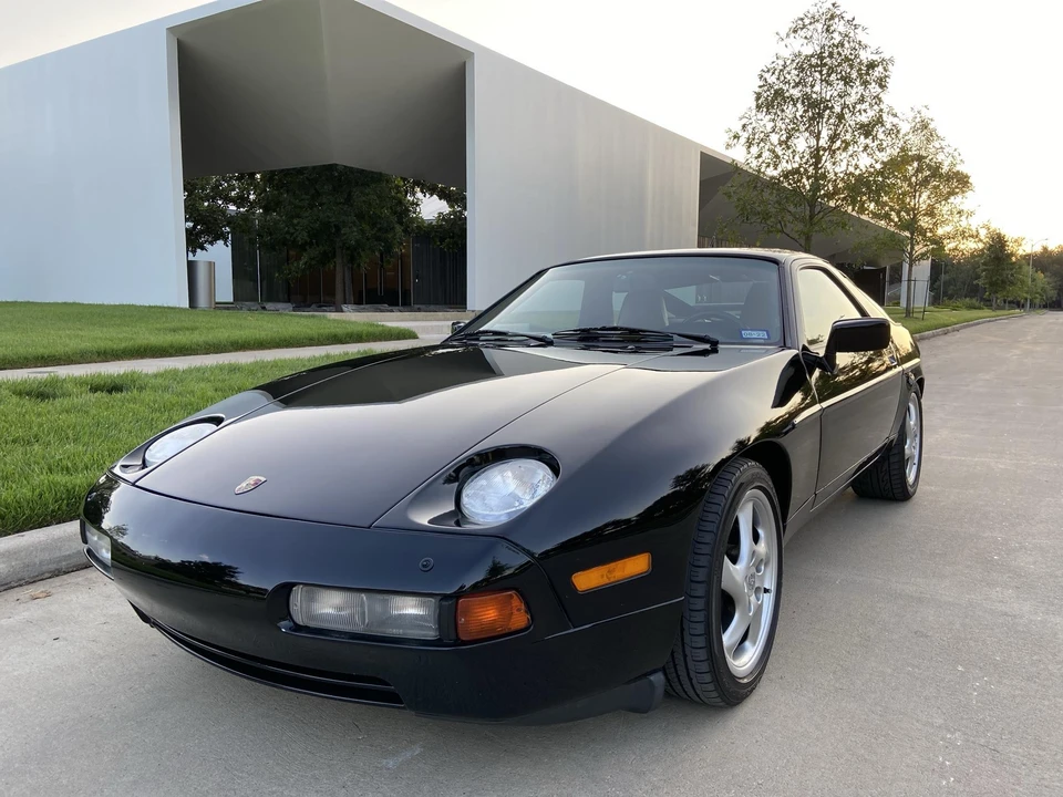 1989 Porsche 928 S4 - Image 5 of 31