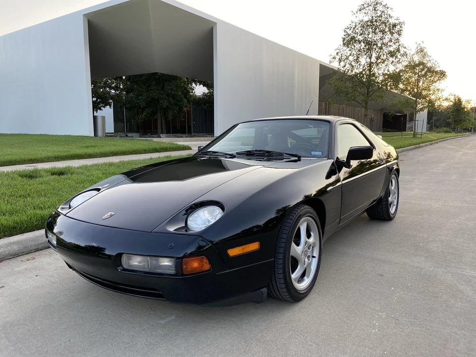 1989 Porsche 928 S4 - Image 7 of 31