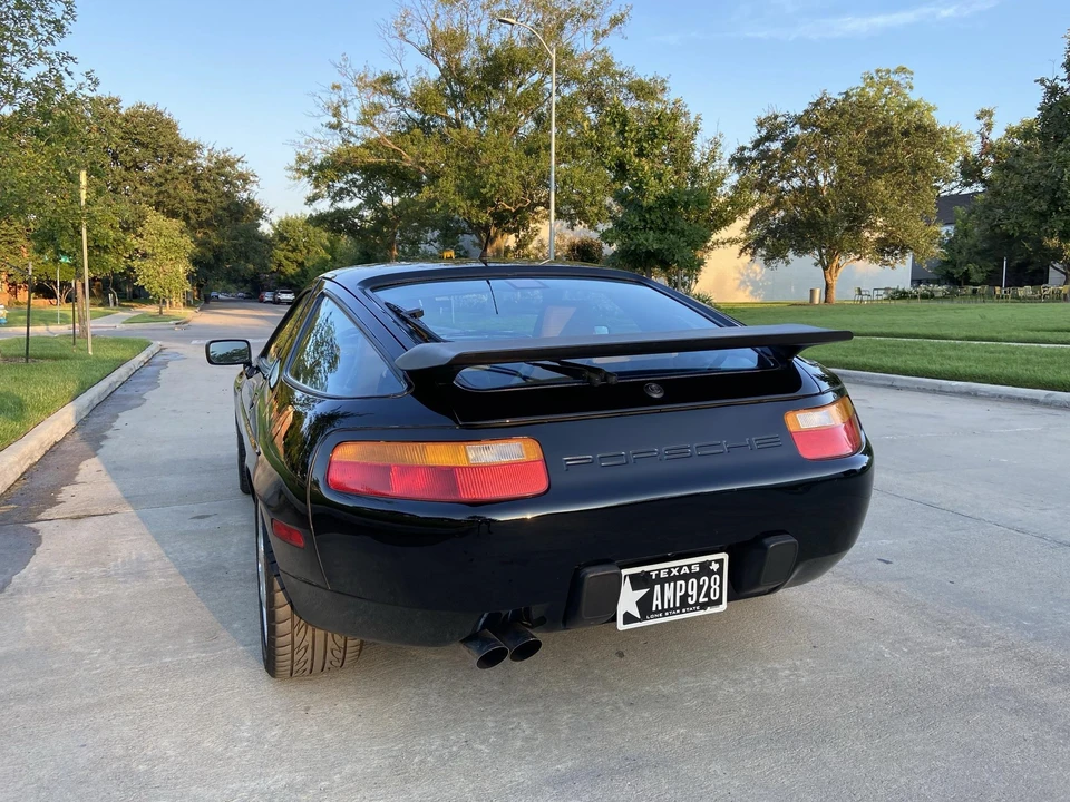 1989 Porsche 928 S4 - Image 24 of 31