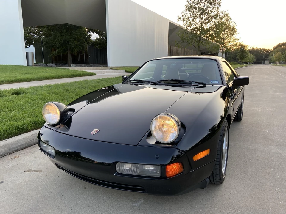 1989 Porsche 928 S4 - Image 9 of 31
