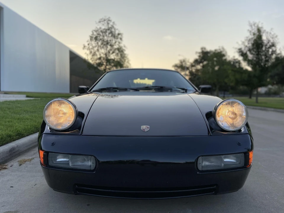 1989 Porsche 928 S4 - Image 11 of 31