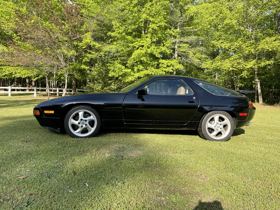 1989 Porsche 928 S4 - Image 8 of 16