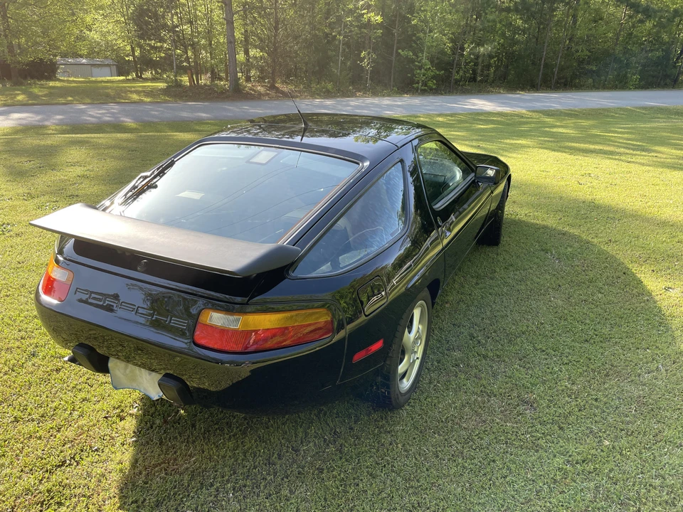 1989 Porsche 928 S4 - Image 14 of 16