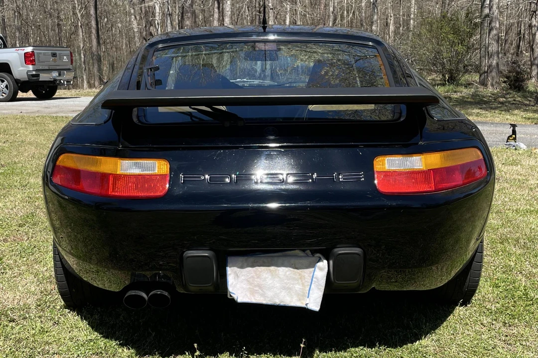 1989 Porsche 928 S4 - Image 5 of 16