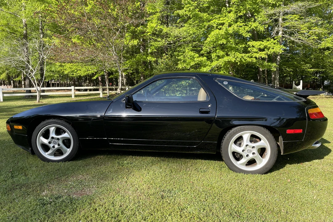 1989 Porsche 928 S4 - Image 3 of 16