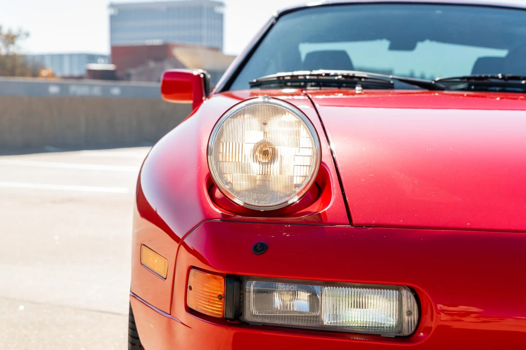 1989 Porsche 928 S4 - Image 13 of 31