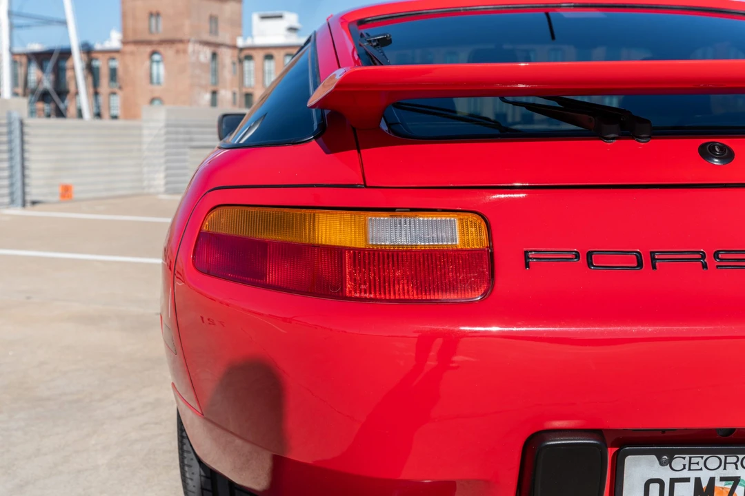 1989 Porsche 928 S4 - Image 22 of 31