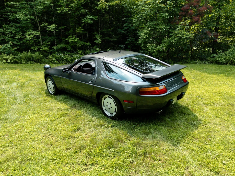 1989 Porsche 928 S4 - Image 19 of 31