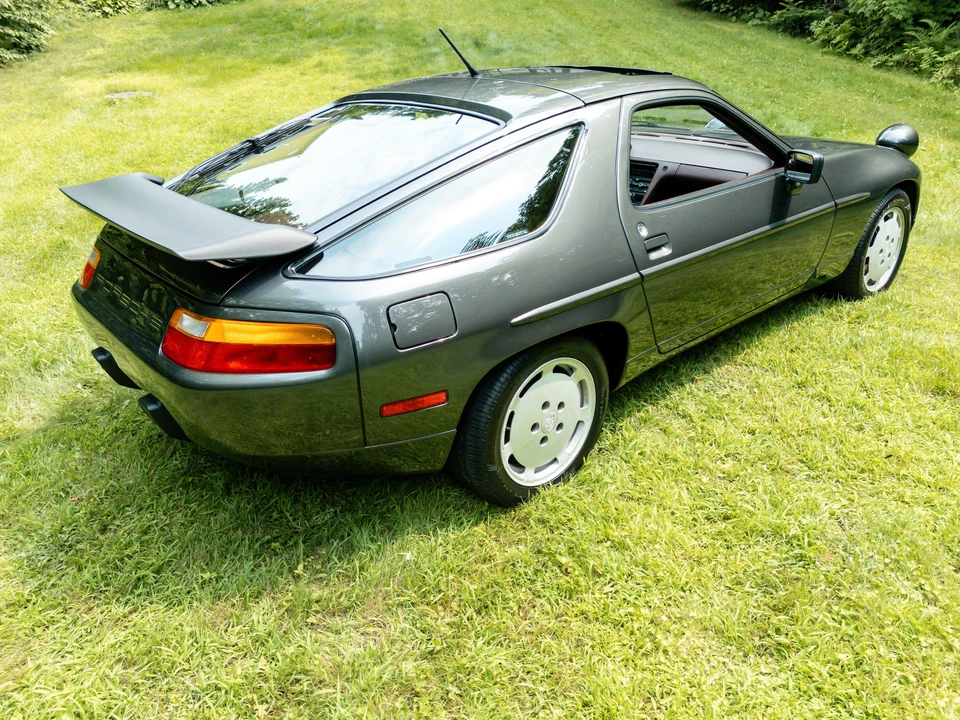 1989 Porsche 928 S4 - Image 25 of 31
