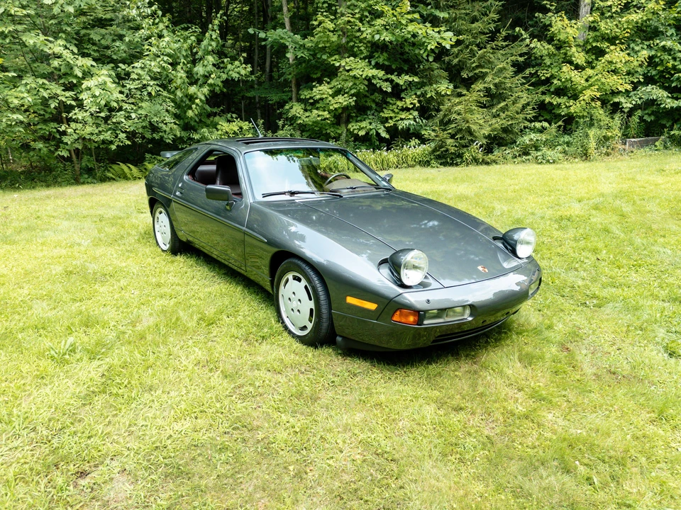 1989 Porsche 928 S4 - Image 30 of 31