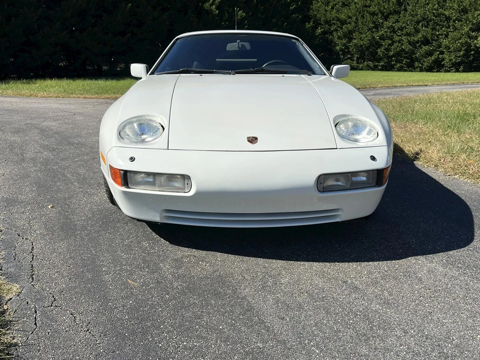 1989 Porsche 928 S4 - Image 6 of 31