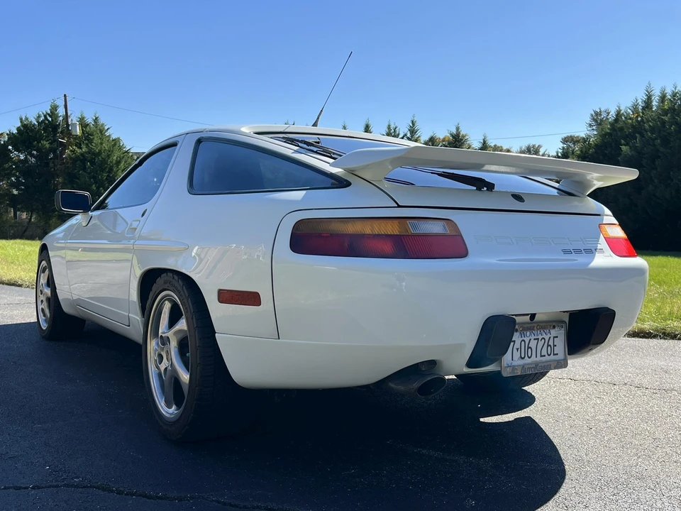 1989 Porsche 928 S4 - Image 23 of 31