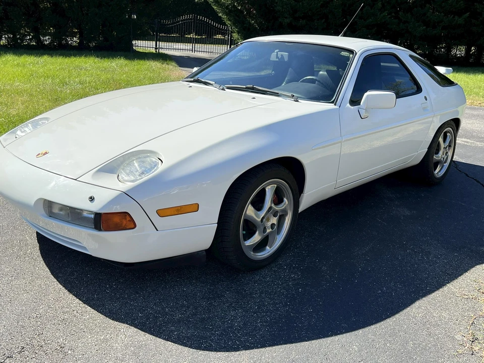 1989 Porsche 928 S4 - Image 26 of 31