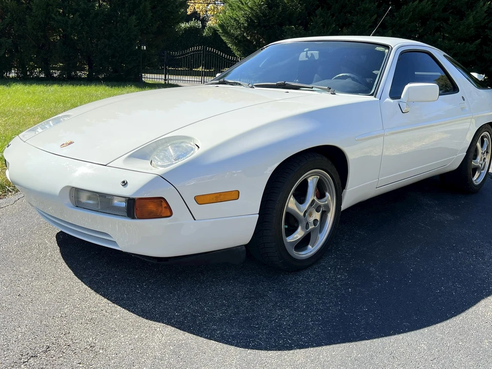 1989 Porsche 928 S4 - Image 28 of 31