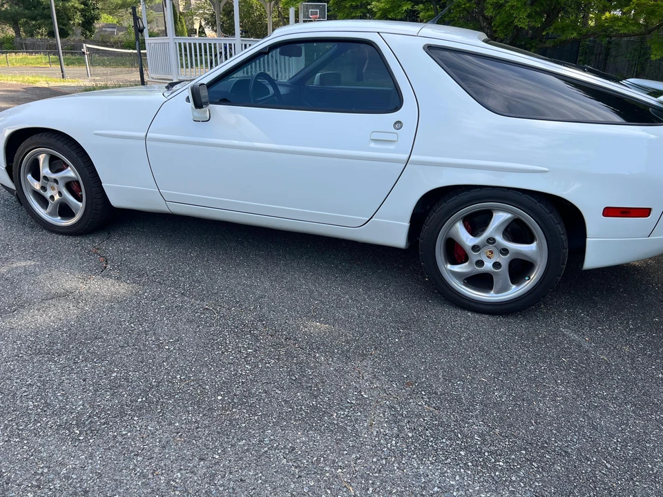 1989 Porsche 928 S4 - Image 25 of 31