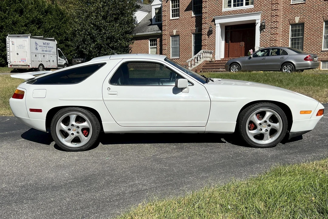1989 Porsche 928 S4 - Image 3 of 31