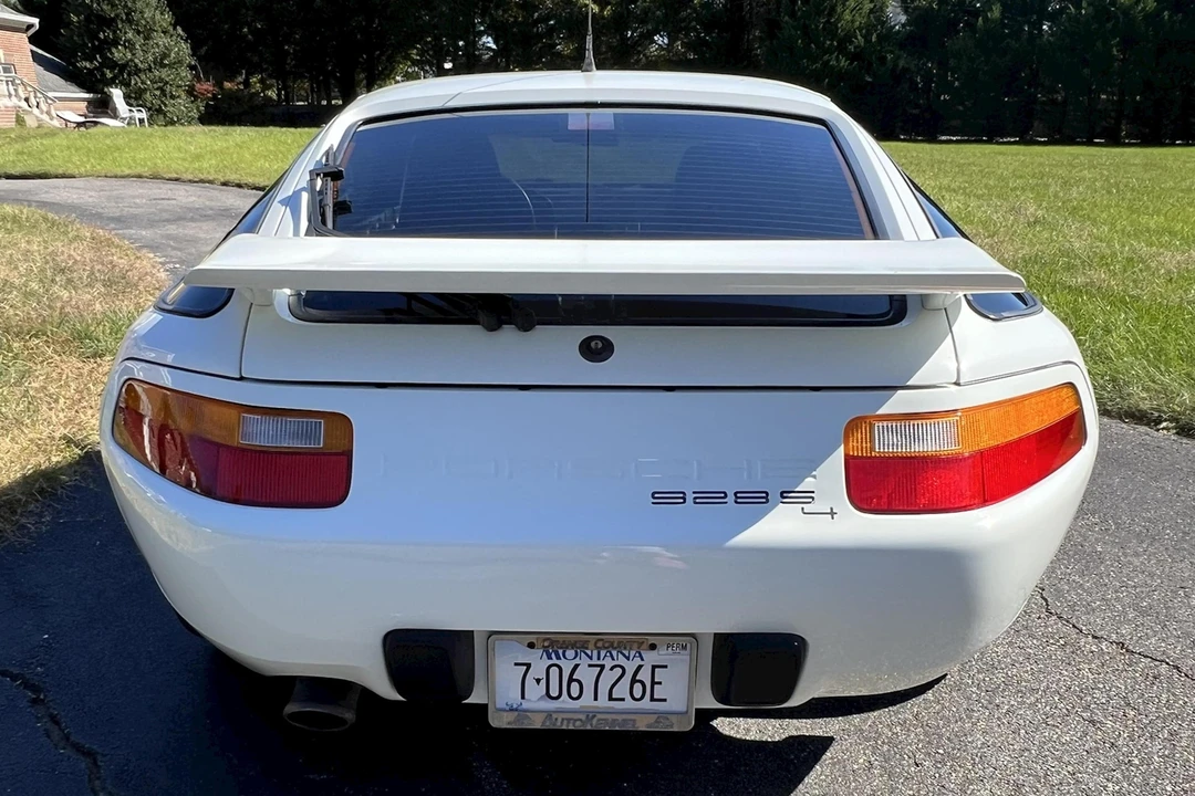 1989 Porsche 928 S4 - Image 5 of 31