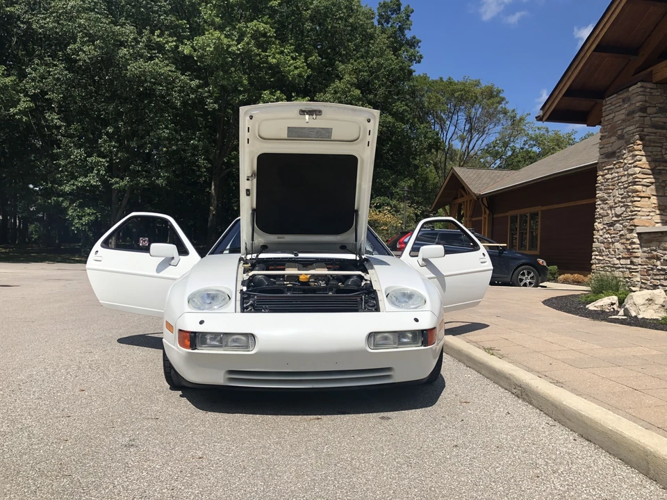 1989 Porsche 928 S4 - Image 24 of 31