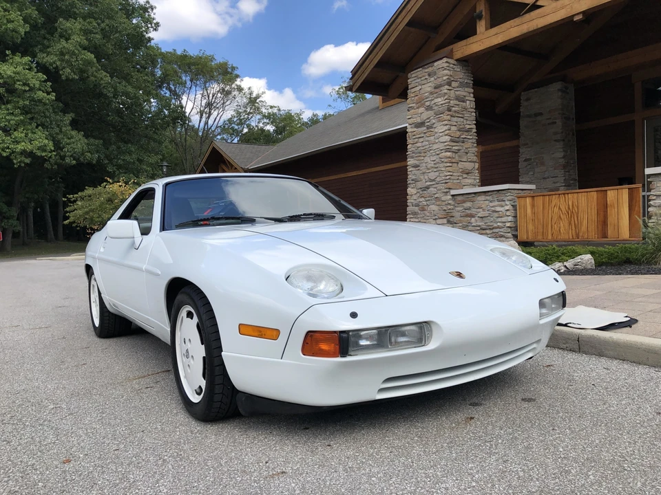 1989 Porsche 928 S4 - Image 16 of 31