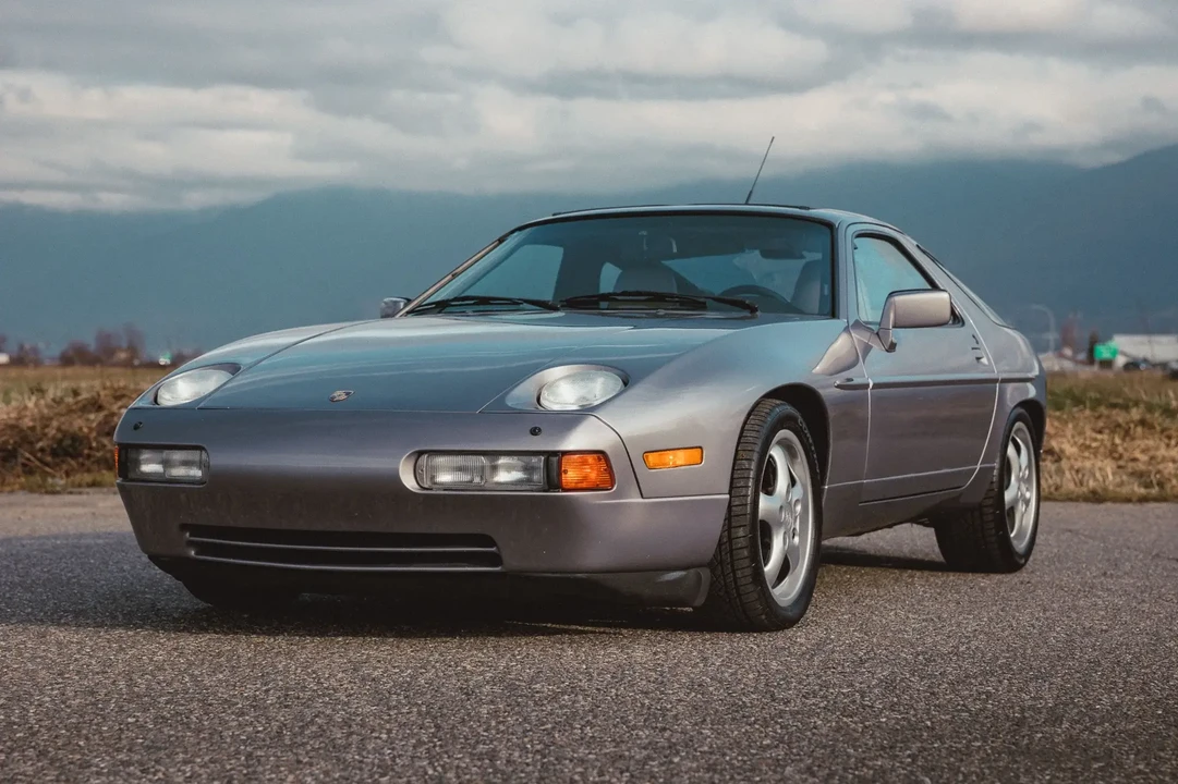 1989 Porsche 928 S4 - Image 5 of 6