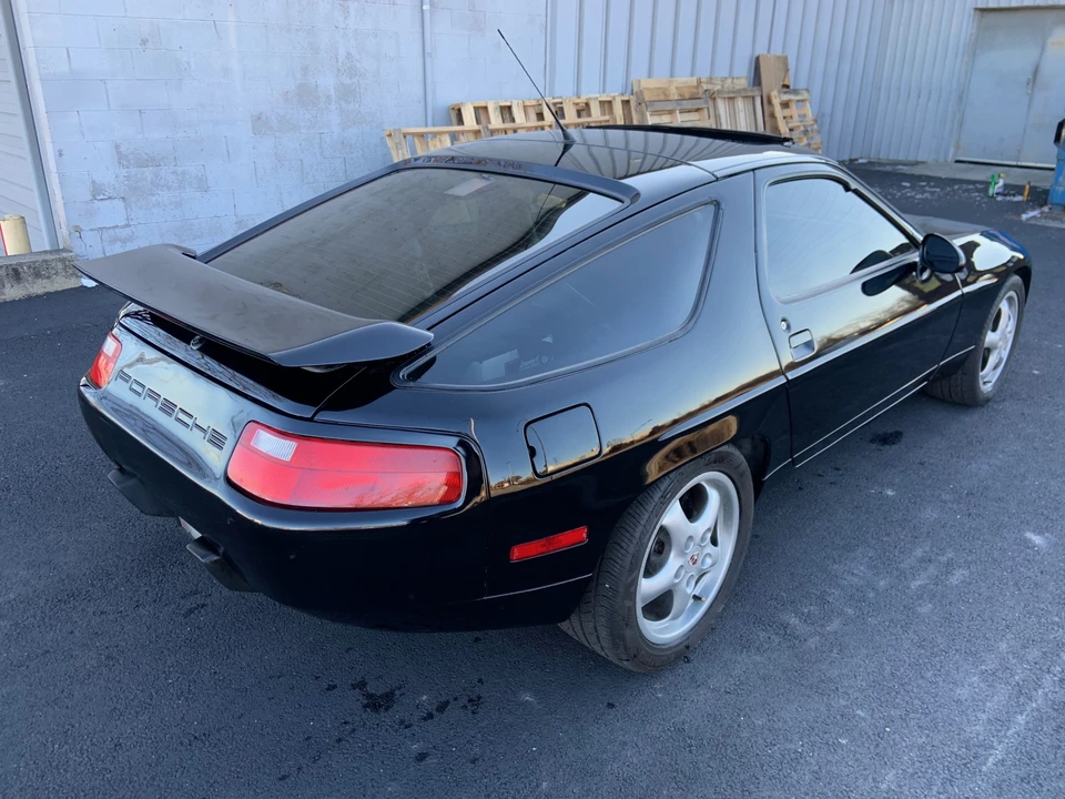 1989 Porsche 928 S4 - Image 13 of 31