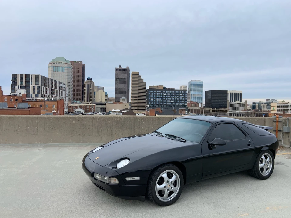1989 Porsche 928 S4 - Image 18 of 31