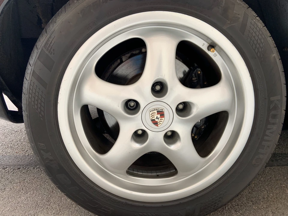 1989 Porsche 928 S4 - Image 30 of 31