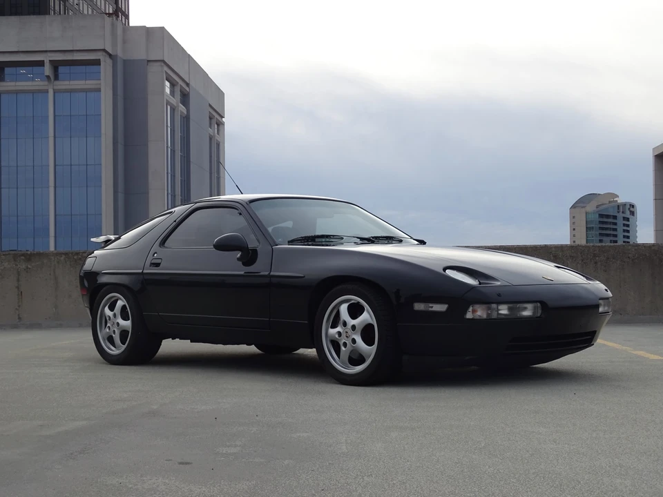 1989 Porsche 928 S4 - Image 10 of 31
