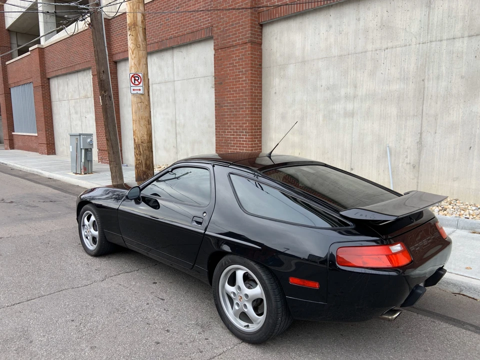 1989 Porsche 928 S4 - Image 15 of 31