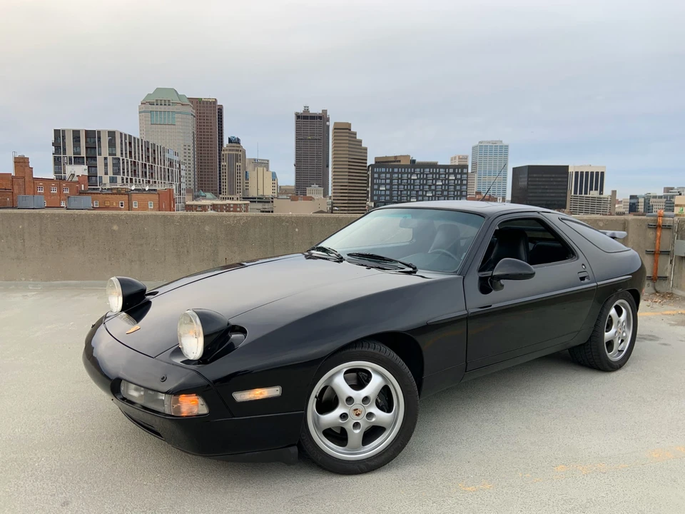 1989 Porsche 928 S4 - Image 2 of 31