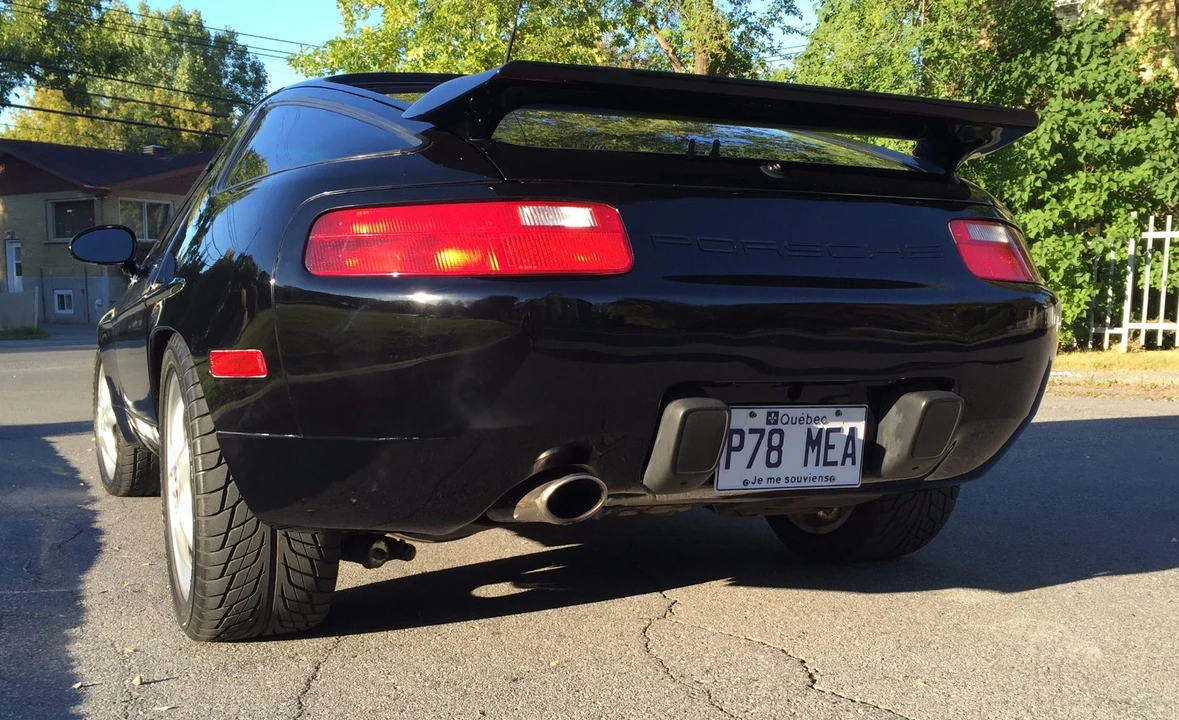1989 Porsche 928 S4 - Image 18 of 31