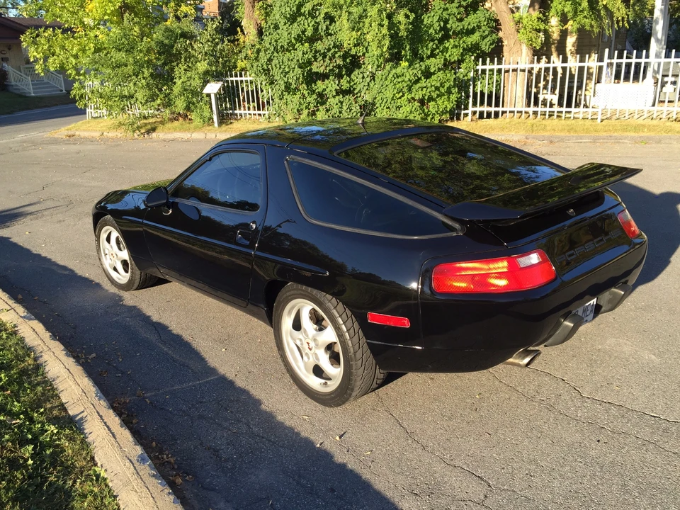 1989 Porsche 928 S4 - Image 15 of 31