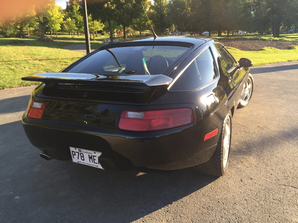 1989 Porsche 928 S4 - Image 16 of 31
