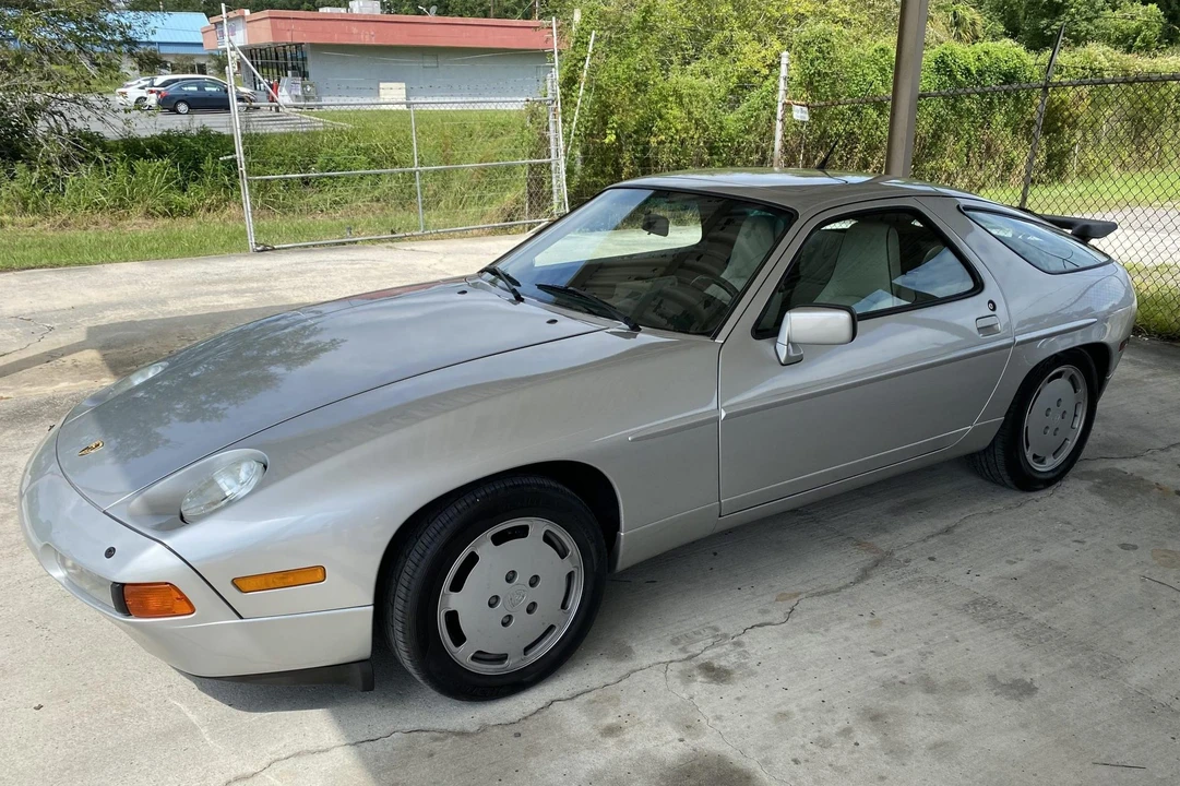 1989 Porsche 928 S4 - Image 19 of 31