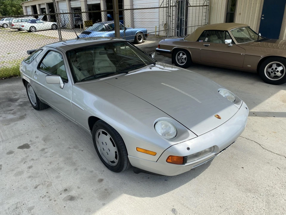 1989 Porsche 928 S4 - Image 25 of 31