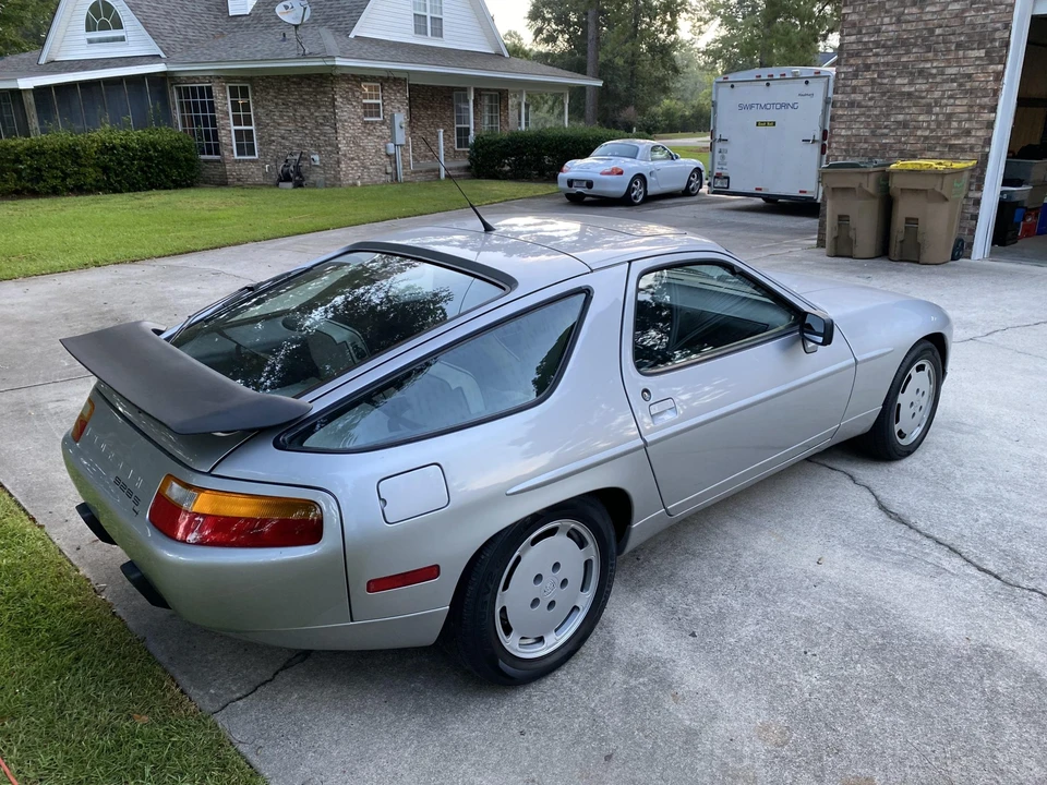 1989 Porsche 928 S4 - Image 12 of 31