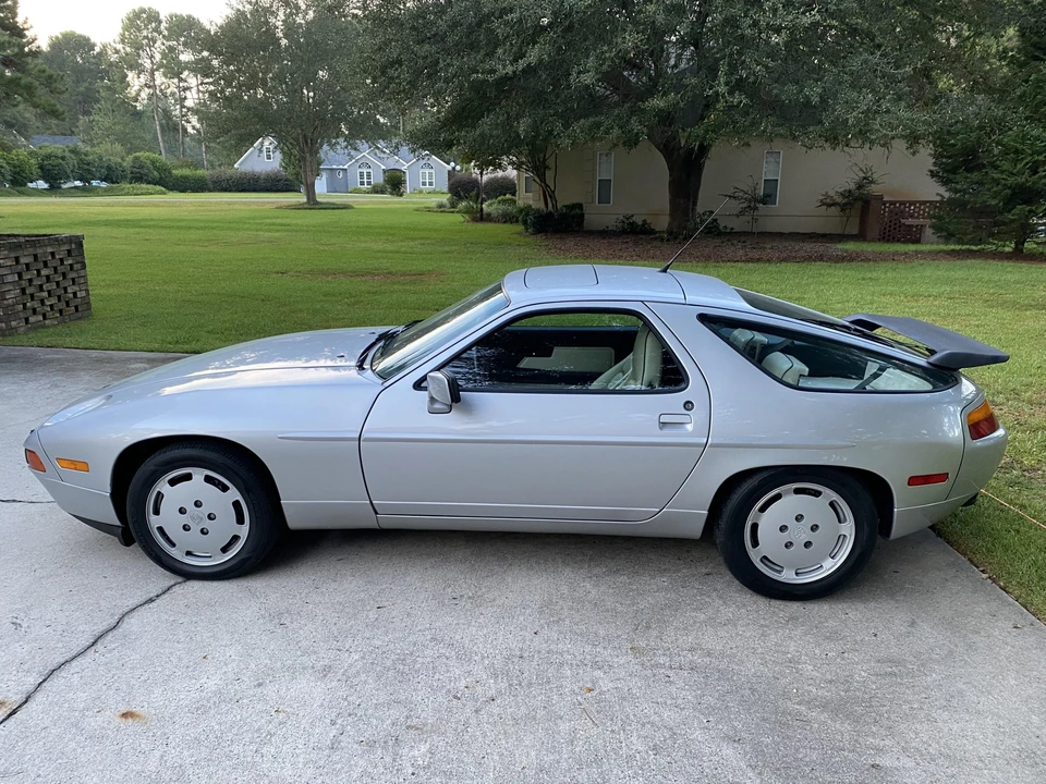 1989 Porsche 928 S4 - Image 18 of 31