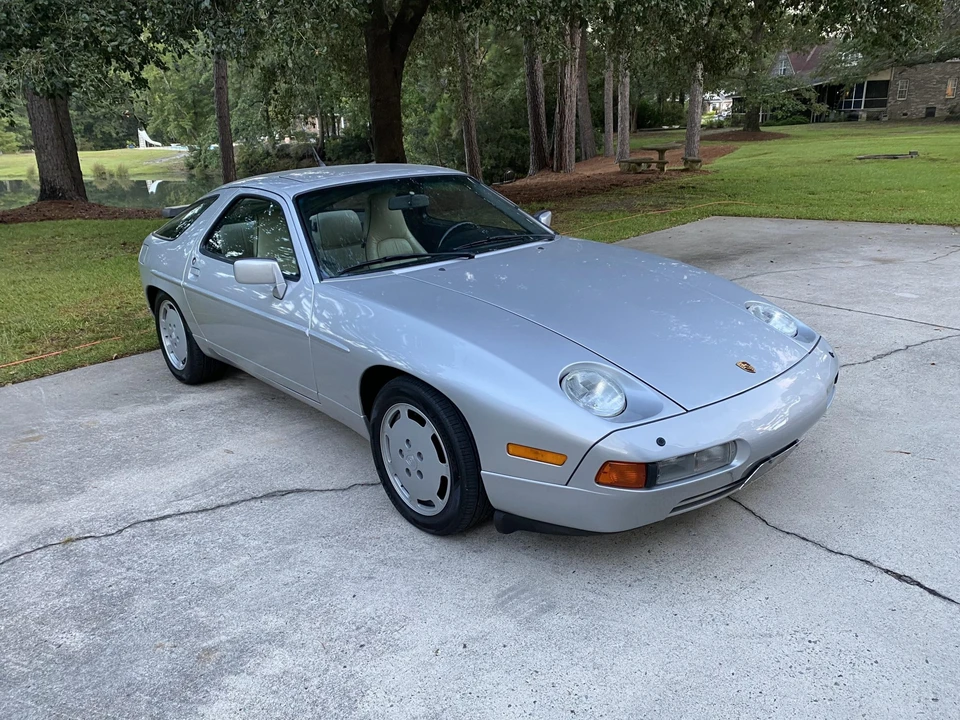 1989 Porsche 928 S4 - Image 8 of 31