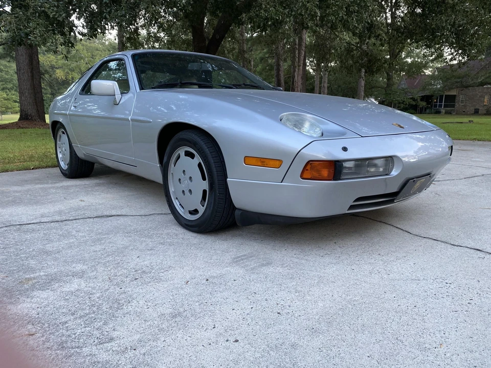 1989 Porsche 928 S4 - Image 10 of 31
